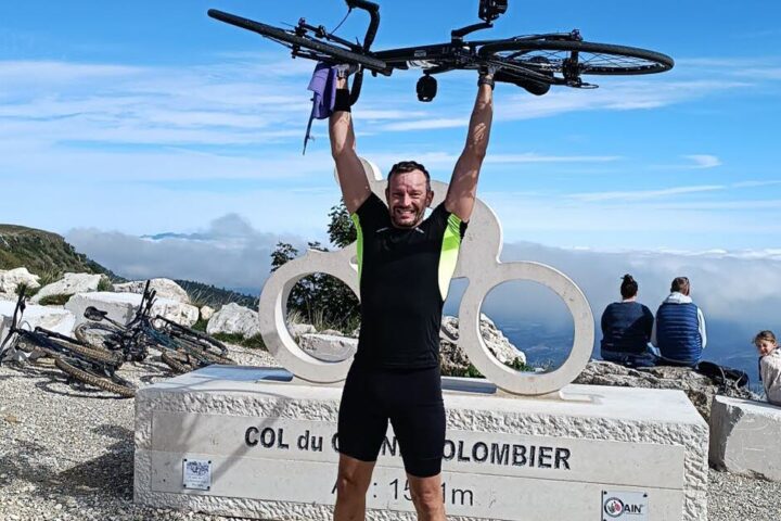 Jérémy Chateau réussit l’ascension du Grand Colombier malgré son épilepsie sévère