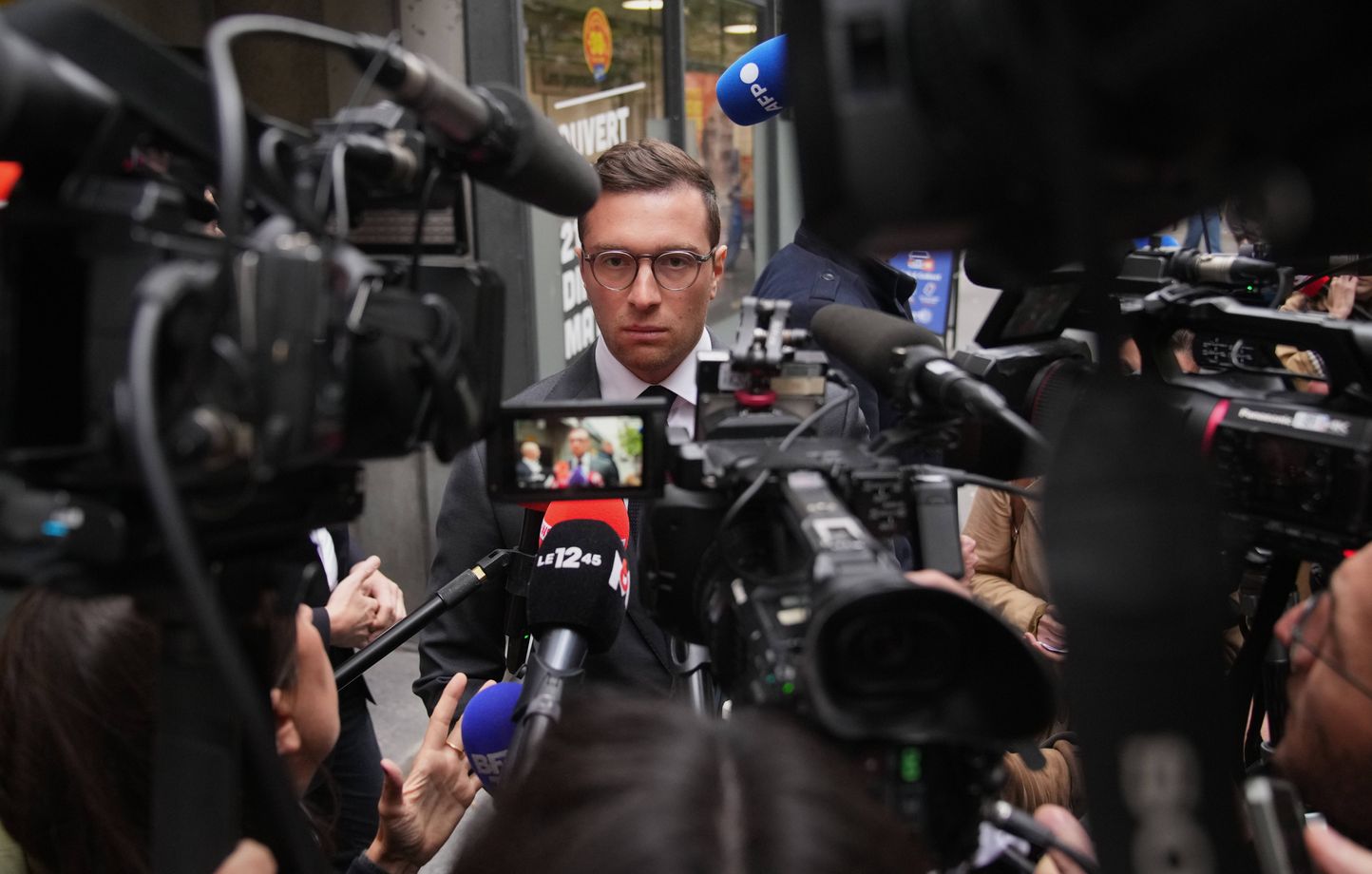 Jordan Bardella critique le Parti socialiste pour ses manigances autour de la réforme des retraites