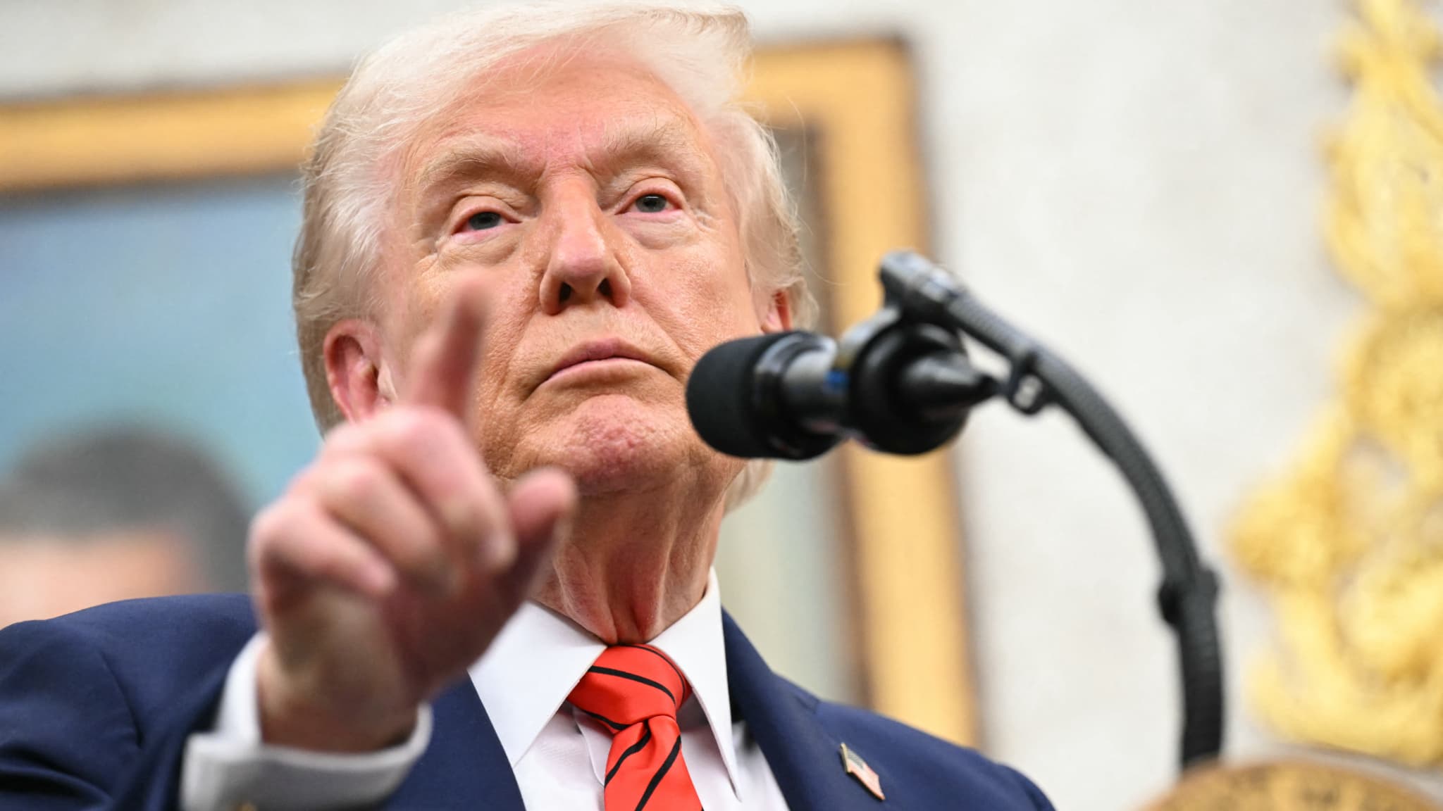 La chute du marché des cryptomonnaies attribuée à l'annonce de Trump et à des erreurs techniques