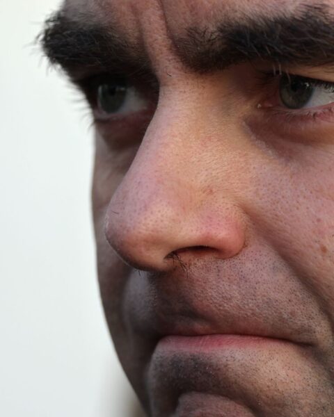 La crise politique en France alourdit la facture économique nationale