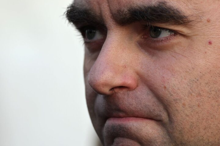 La crise politique en France alourdit la facture économique nationale