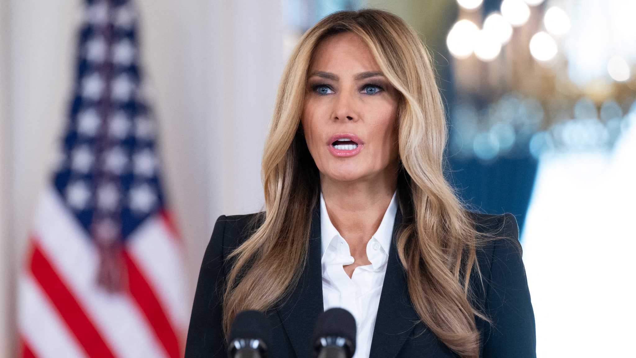 La cryptomonnaie de Melania Trump perd 99% de sa valeur en un an, investisseurs inquiets