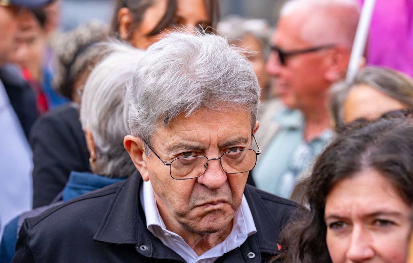 La France insoumise demande l'examen immédiat de sa motion de destitution d'Emmanuel Macron