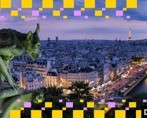 La France intensifie les contrôles anti-blanchiment sur Coinbase et Binance pour les licences de l'UE