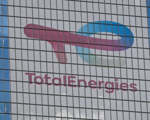 La justice ordonne à TotalEnergies de retirer son terminal méthanier du Havre