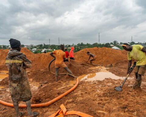 La nouvelle ruée vers l'or en Afrique de l'Ouest : enjeux économiques et environnementaux en jeu