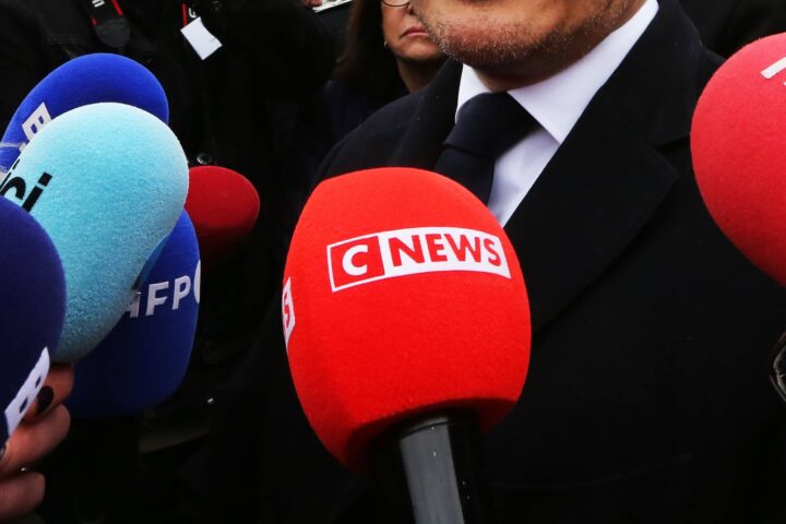 L'Arcom examine le traitement de la condamnation de Nicolas Sarkozy par CNews