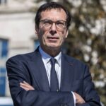 Le ministre du Travail présente ses excuses après des propos controversés sur l'autisme