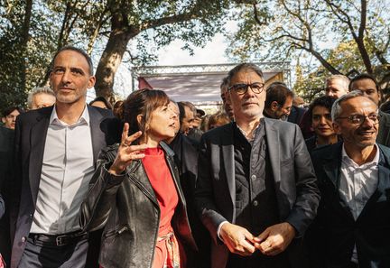 "Le Parti socialiste appelle Emmanuel Macron à une cohabitation pour éviter une nouvelle dissolution"