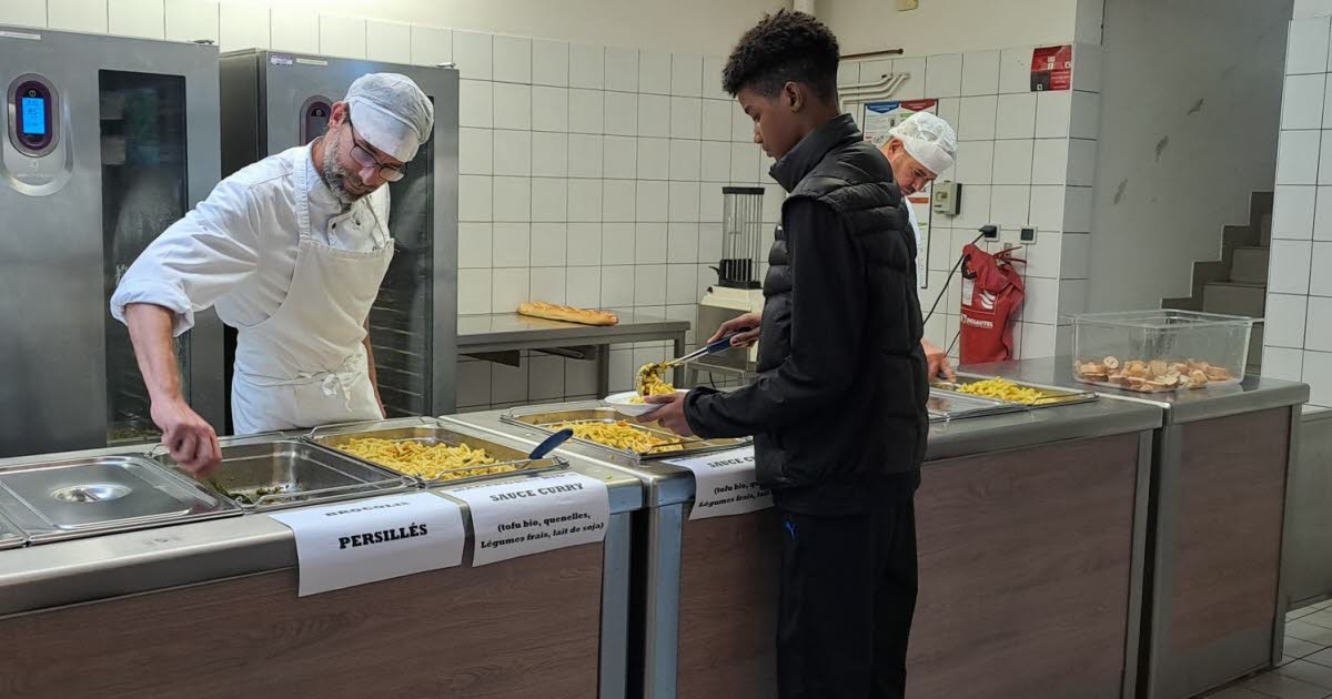 Le Puy-en-Velay. Le lycée Charles-et-Adrien inaugure un self participatif et réduit le gaspillage alimentaire