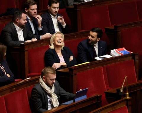 Le Rassemblement national dévoile une victoire historique sur l'accord franco-algérien à l'Assemblée nationale
