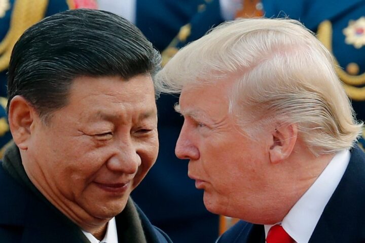 Les États-Unis et la Chine ravivent les tensions commerciales avec de nouveaux tarifs et contrôles à l'exportation