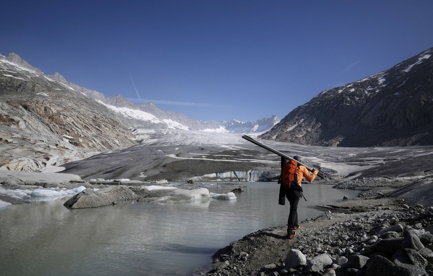 Les glaciers suisses perdent un quart de leur volume en dix ans, alerte une étude