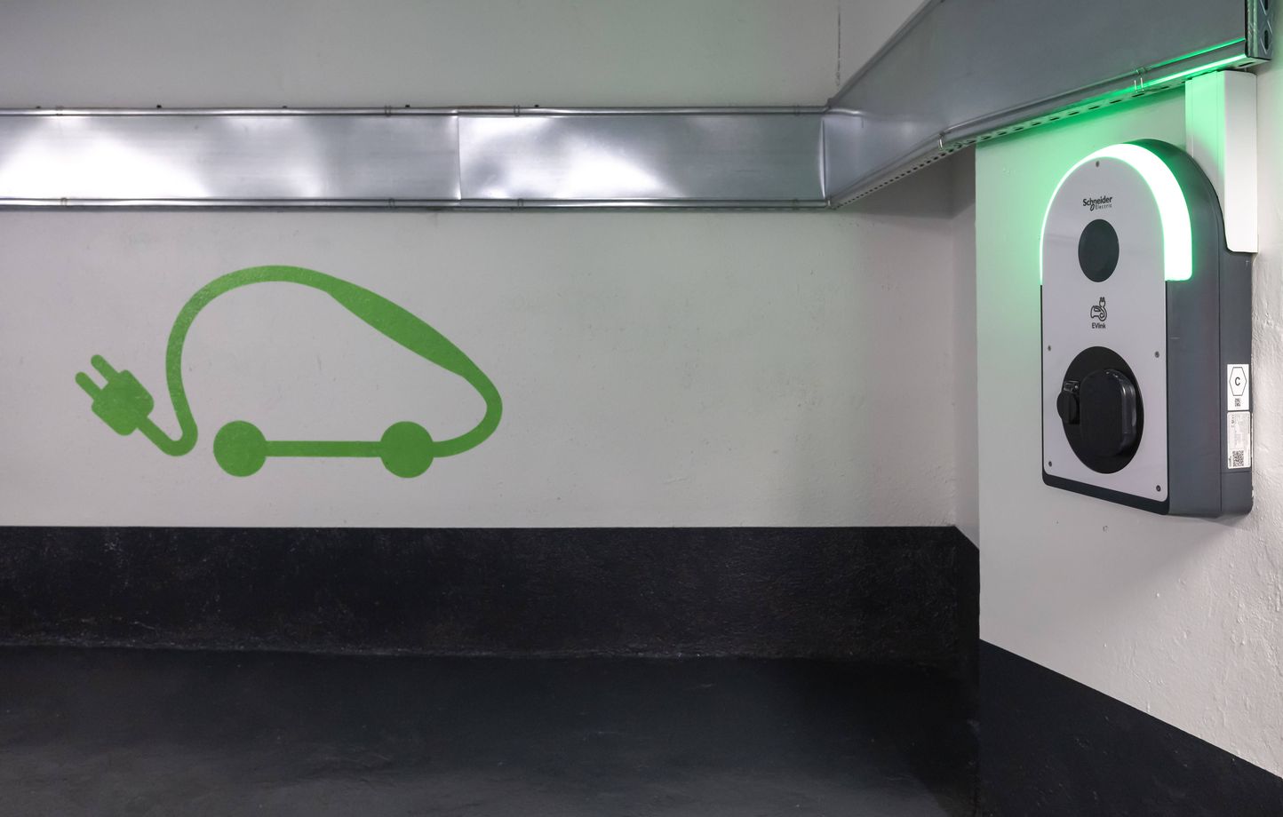 Les hybrides rechargeables, un désastre écologique : des coûts cachés révèlent de sévères déceptions