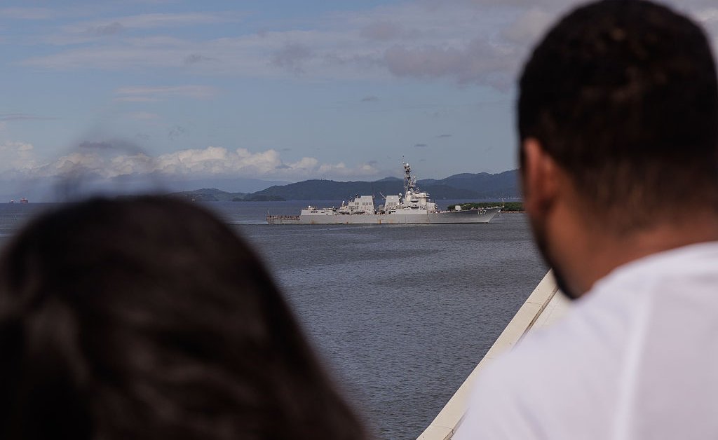 Les républicains critiquent la campagne de bombardement de Trump contre les bateaux de cartels au large des Caraïbes