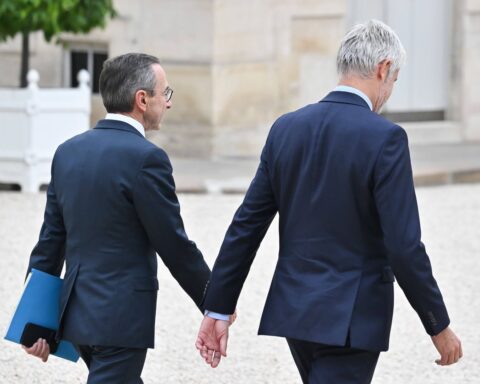 Les Républicains en désaccord sur leur intégration au gouvernement de Sébastien Lecornu