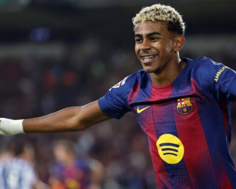 Ligue des champions : un affrontement entre le PSG et le Barça sans le duel Dembélé-Yamal ; l'OM triomphe de l'Ajax et démarre fort la saison.