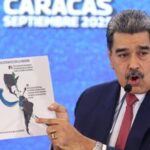 Maduro accuse Trump de « fabriquer » une guerre alors qu'un porte-avions est déployé