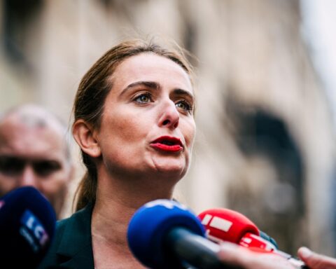 Marine Tondelier annonce sa candidature à la présidentielle de 2027 avec un message ferme pour la France
