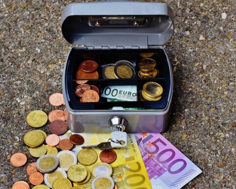 Moody’s évalue Paris et conclut : un pays solide dirigé par des incapables.
