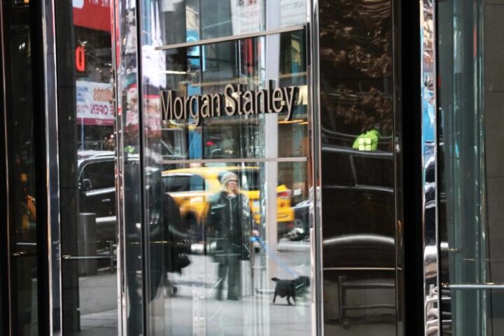 Morgan Stanley ouvre l'accès aux investissements en cryptomonnaies pour tous ses clients