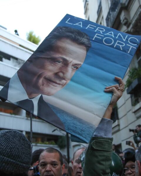 Nicolas Sarkozy en prison : les livres choisis par l'ancien président pour sa détention