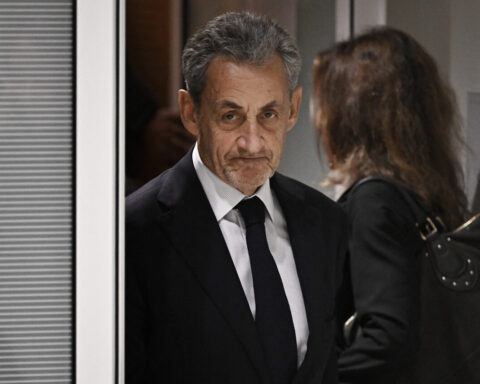 Nicolas Sarkozy incarcéré pour cinq ans : une demande de mise en liberté attendue rapidement