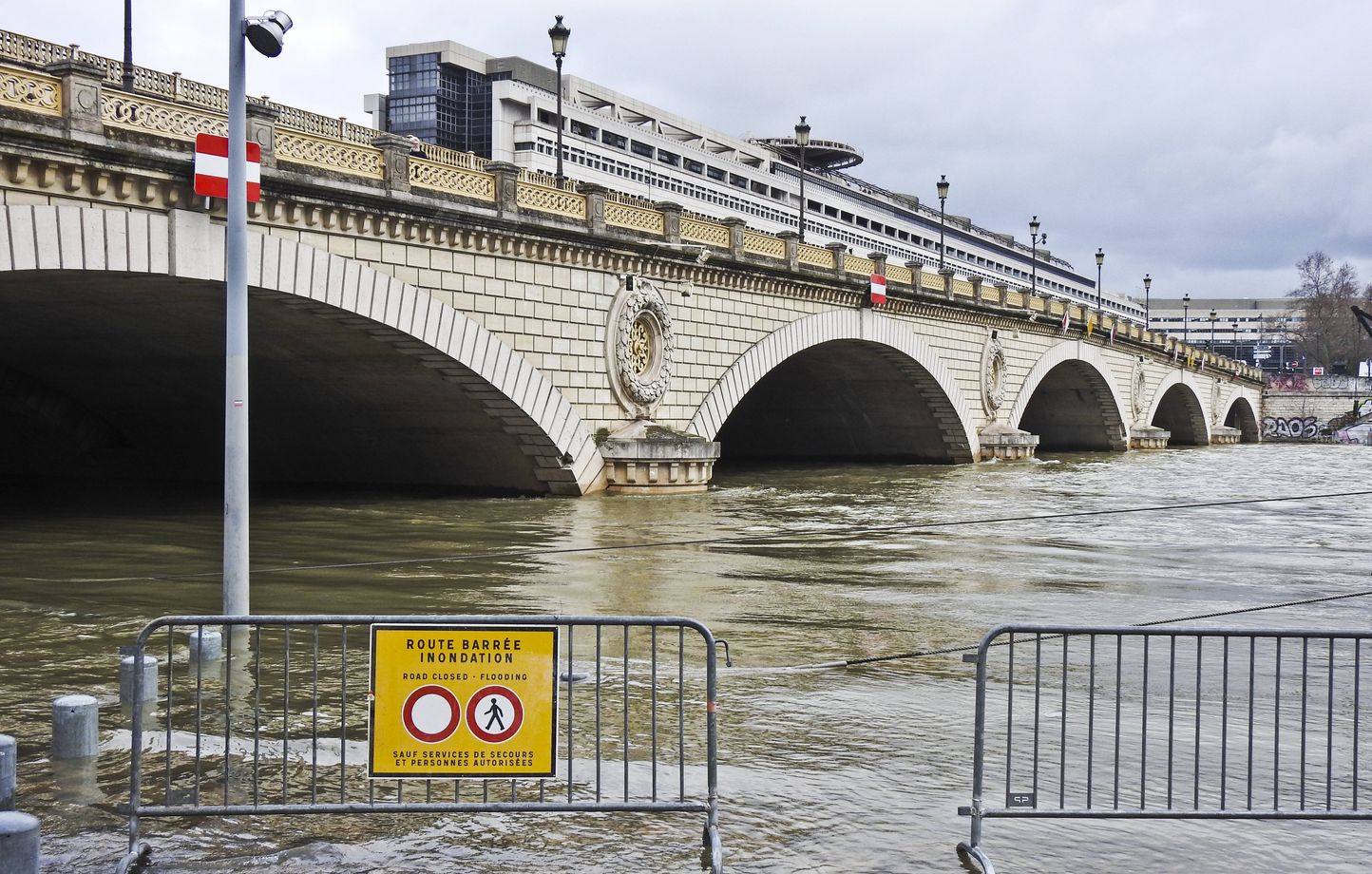 Paris simule une crue de la Seine à plus de 7 mètres pour sensibiliser à la gestion des inondations