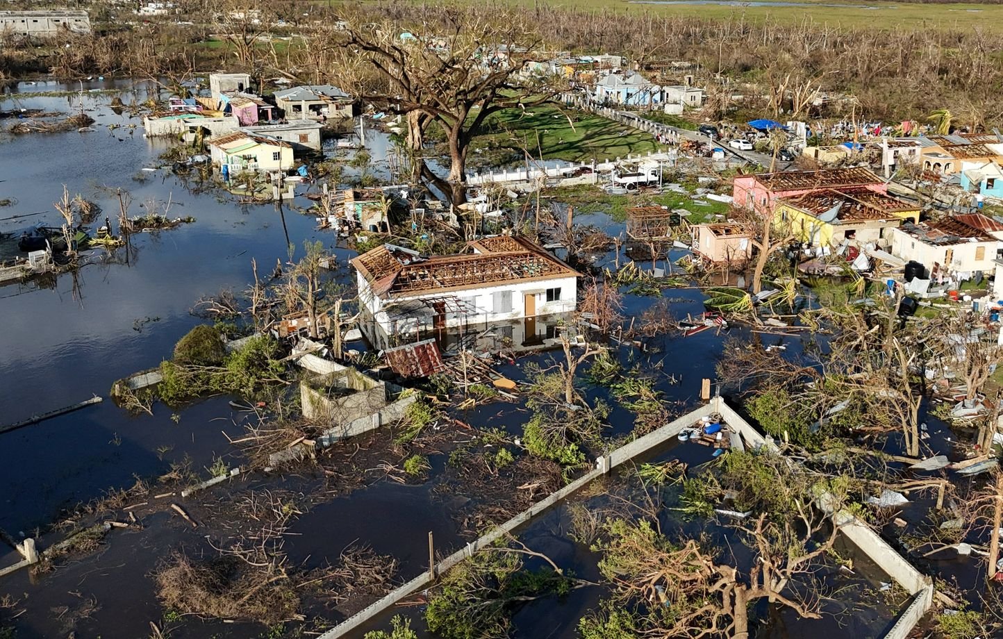 Près de 50 morts dans les Caraïbes après le passage de l’ouragan Melissa en Haïti et en Jamaïque