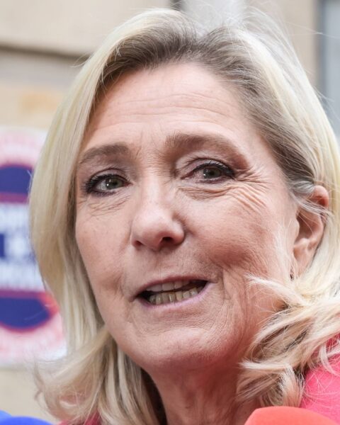 RN et LFI menacent de déposer une motion de censure contre le gouvernement Lecornu II