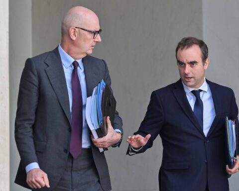 Roland Lescure assure que la suspension de la réforme des retraites sera respectée