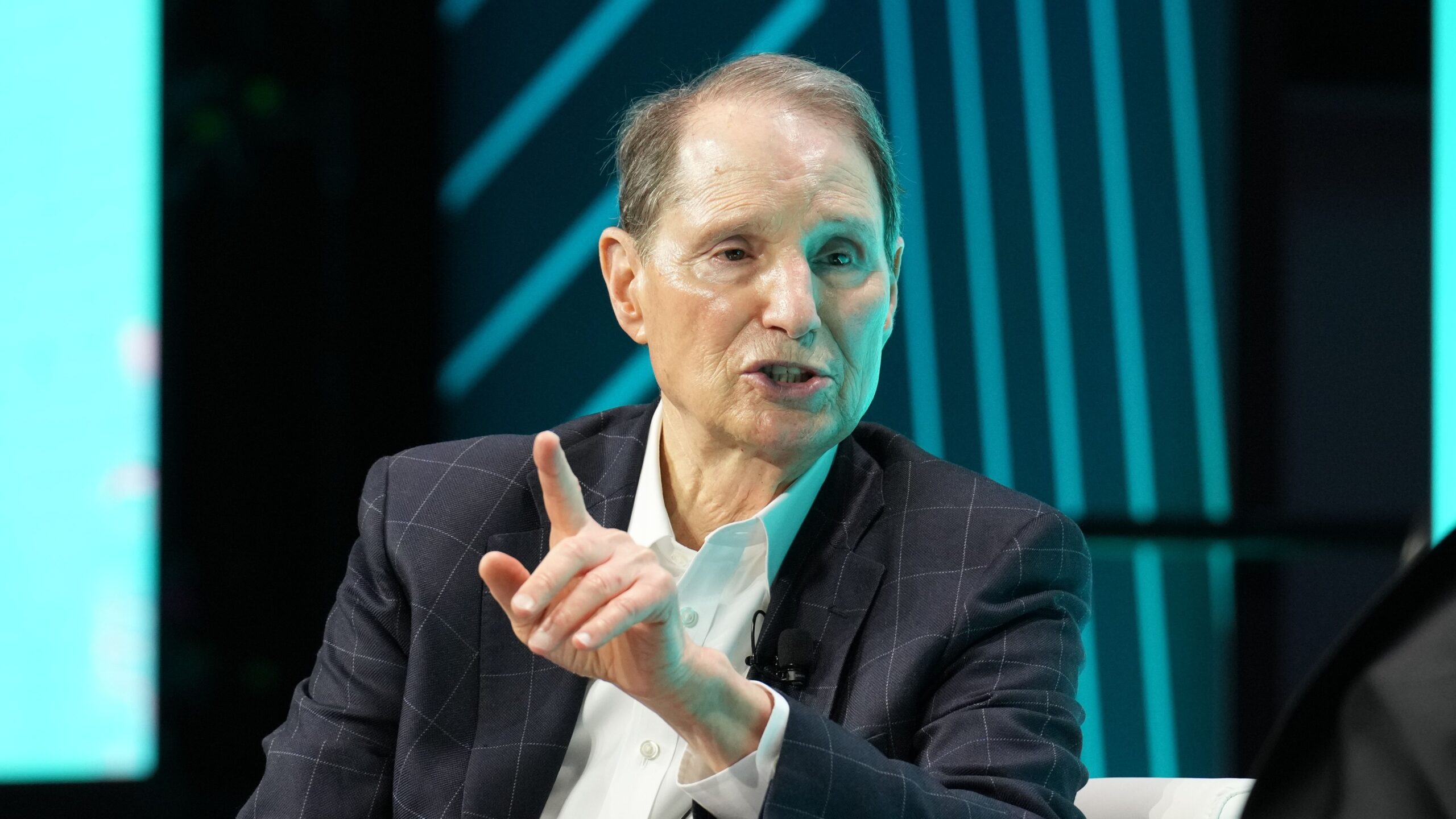 Ron Wyden poursuit son enquête sur les impôts de Dan Morehead, fondateur de Pantera Capital