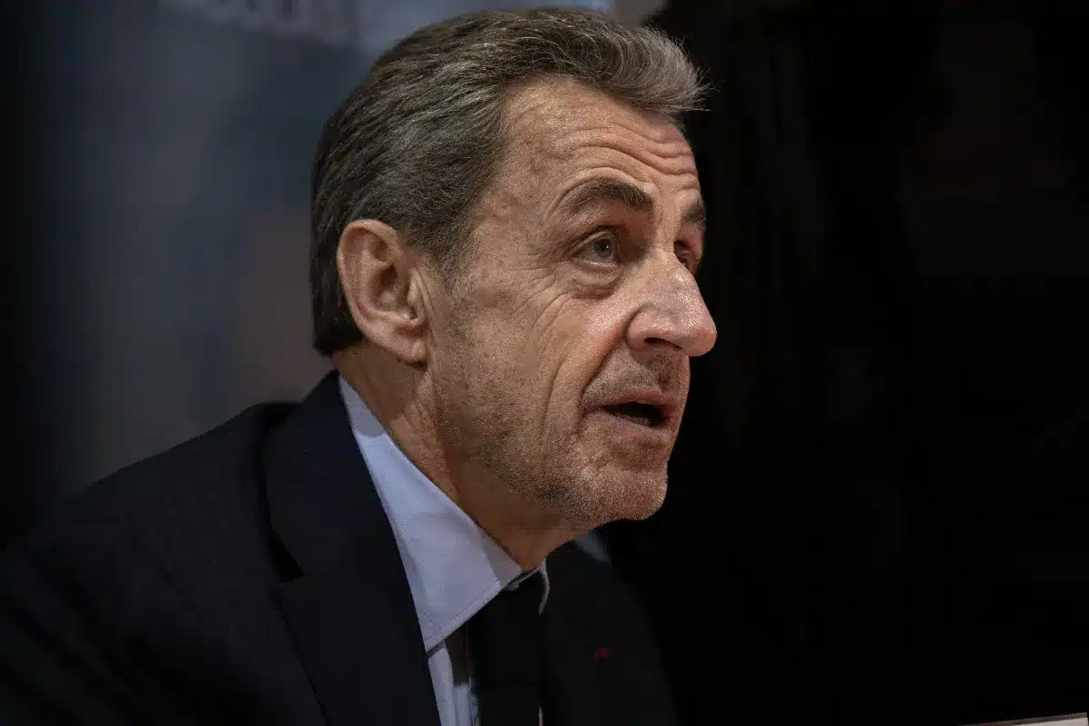 Sarkozy incarcéré : quel avenir pour ses employés financés par le contribuable ?