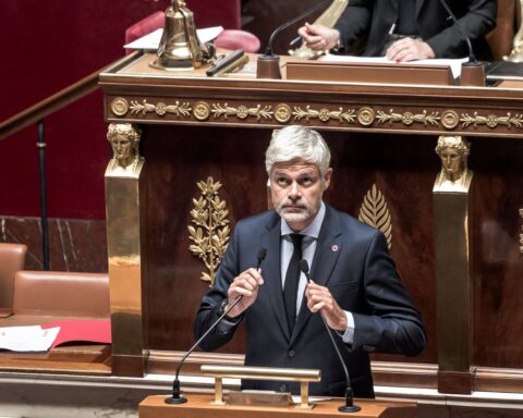 Sarkozy soutient Wauquiez face aux incertitudes du gouvernement Lecornu