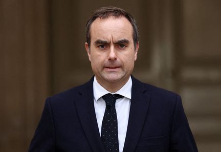 Sébastien Lecornu débute mardi des négociations pour former un nouveau gouvernement à la demande d'Emmanuel Macron
