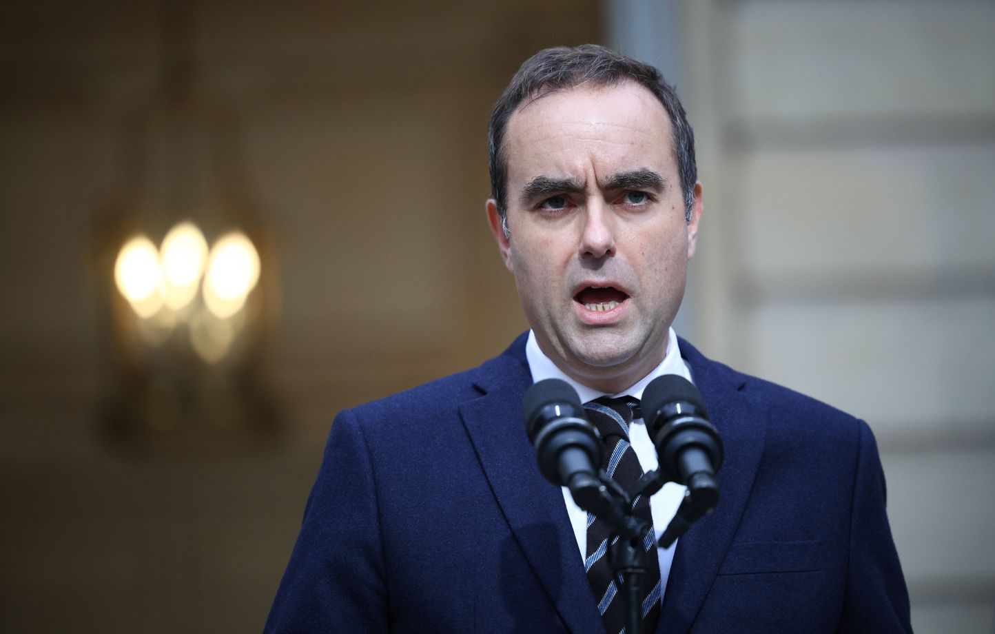 Sébastien Lecornu renonce à l'article 49.3, redonnant le pouvoir au Parlement sur le budget