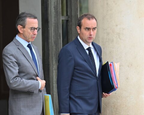 Sébastien Lecornu sous pression des Républicains pour finaliser son gouvernement avant la réunion de dimanche