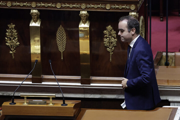 Suspension de la réforme des retraites : des promesses incertaines du gouvernement français