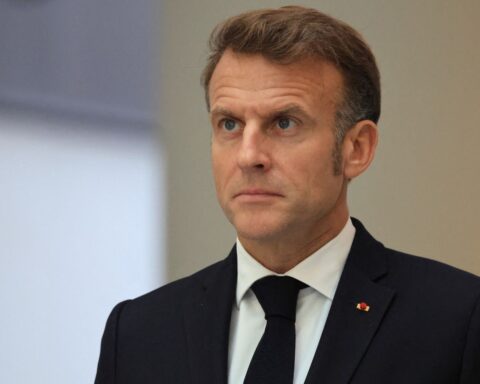 Suspension de la réforme des retraites : Emmanuel Macron exprime son malaise