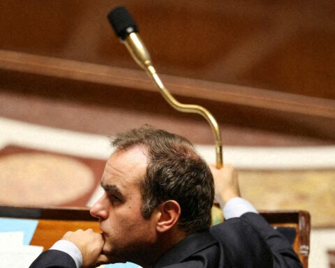Suspension de la réforme des retraites examinée au Parlement, précisions de Sébastien Lecornu