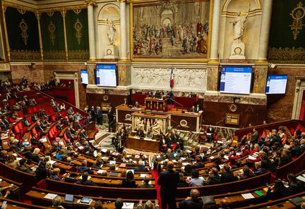 Taxe Zucman examinée vendredi à l'Assemblée alors que les débats budgétaires s'éternisent