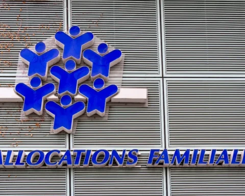 Trois frères mettent en place une fraude massive à la CAF, faisant disparaître 100 000 €.