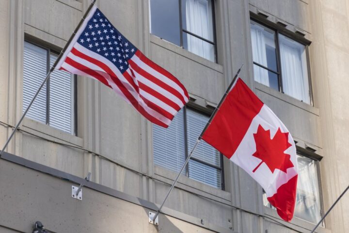 Trump annonce l'arrêt des négociations commerciales avec le Canada à cause d'une publicité sur Reagan