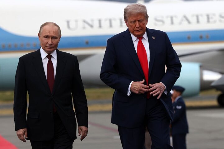 Trump critique Poutine sur le test de missile nucléaire russe et appelle à mettre fin à la guerre