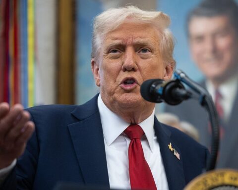 Trump déclare au Congrès que les États-Unis sont en guerre contre les cartels : quelles implications ?