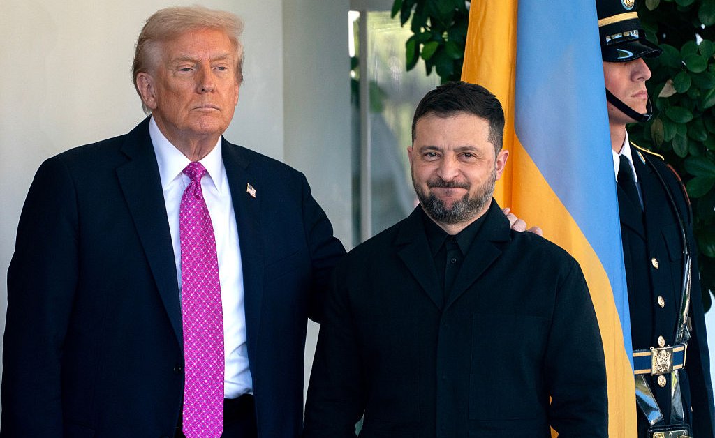 Trump hésite sur la vente de missiles à l'Ukraine lors de sa rencontre avec Zelensky