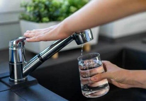 Une étude révèle une contamination alarmante de l'eau du robinet à Besançon par du TFA