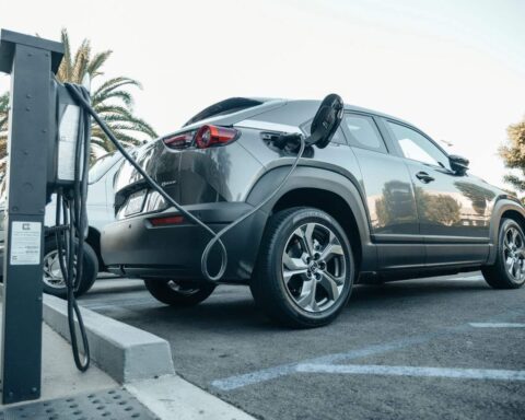 Voitures électriques : les citadines françaises dominent le marché européen