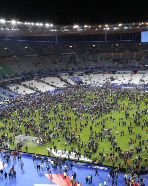 13 novembre : les explosions au Stade de France, début d'une nuit de terreur, le PSG en difficulté à Lyon, le record de penalties...