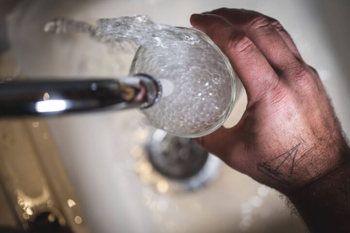 15 % des réseaux d’eau potable en France jugés non conformes par l'UFC-Que Choisir